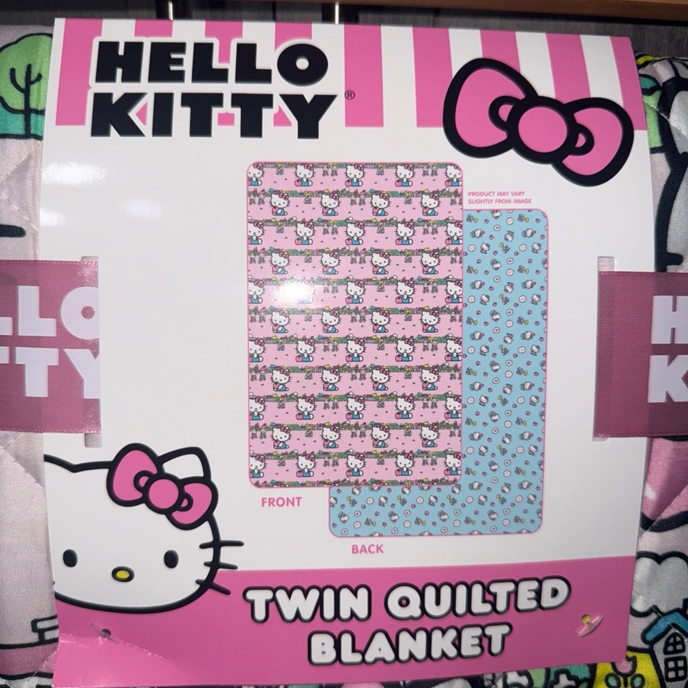 New Hello Kitty Pink & Blue Neighborhood Quilted Twin Blanket On Hanger & Tag - Picture 4 of 6